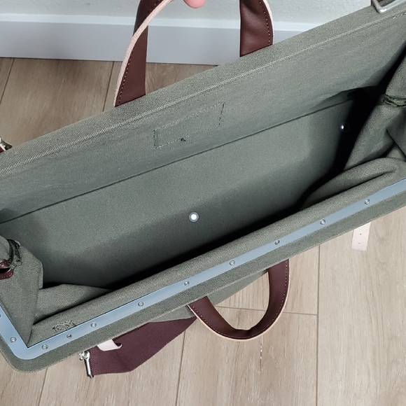 Line Of Trade Olive Green Canvas Men's Bag - Picture 10 of 14